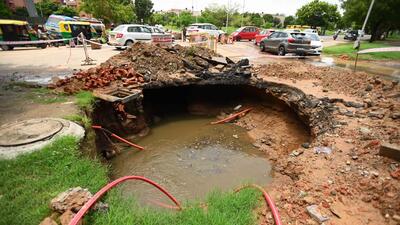 City residents accuses Ludhiana MC of sub-standard repair work at road cave-in site. (HT Filr (Representative image))