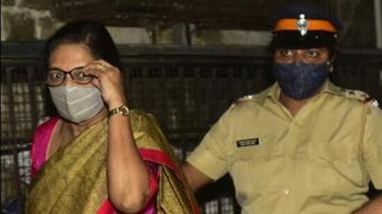 Varsha Raut, wife of Shiv Sena MP Sanjay Raut, outside the ED office in Mumbai. (Anshuman Poyrekar/HT File Photo)