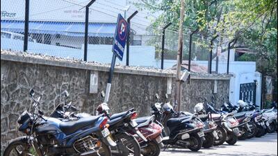 The Pune and Pimpri-Chinchwad police commissionerate areas have seen as many as 1,830 two-, three- and four-wheeler thefts from different public places (REPRESENTATIVE IMAGE) The Pune and Pimpri-Chinchwad police commissionerate areas have seen as many as 1,830 two-, three- and four-wheeler thefts from different public places (REPRESENTATIVE IMAGE)