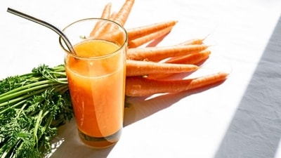 Carrot, being a highly nutritious vegetable, helps in boosting immunity and heart health. It also helps in keeping the body hydrated and energised throughout the day. (Unsplash)