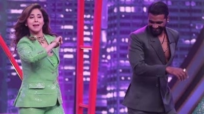 Urmila Matondkar dances with Remo D'Souza on Dance India Dance.