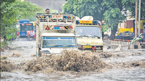 The monsoon trough, an elongated area of low pressure, is also active and lying south of its normal position and will continue to remain so during next 4-5 days, the weather office said. (Photo by Sanchit Khanna/ Hindustan Times)
