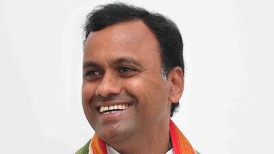The by-election to Munugode assembly seat in Telangana, necessitated by the resignation of senior Congress lawmaker Komatireddy Rajagopal Reddy is going to be a big test for the Bharatiya Janata Party (BJP) to prove its strength, as it aims to win the assembly elections scheduled next year. (HT) The by-election to Munugode assembly seat in Telangana, necessitated by the resignation of senior Congress lawmaker Komatireddy Rajagopal Reddy is going to be a big test for the Bharatiya Janata Party (BJP) to prove its strength, as it aims to win the assembly elections scheduled next year. (HT)