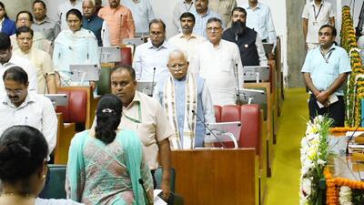 Chief minister Manohar Lal Khattar led the Haryana assembly in placing on record its “deep sense of sorrow” on the untimely demise of the DSP, who was mowed down by the truck he signalled to stop during a raid to check illegal mining in the Aravallis in Nuh district’s Tauru. (HT Photo)