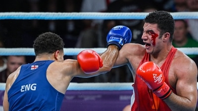 Boxer Sagar Ahlawat (in red) during his bout against England's Delicious Orie in the final of 92kg (Super Heavyweight) boxing match, at the Commonwealth Games 2022 in Birmingham, UK, Sunday, Aug 7, 2022. Sagar won the silver medal. (PTI)