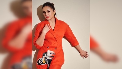 Huma Qureshi captioned her post, "Suit up 🍊 #Maharani #promotions #fashion #style." (Instagram/@iamhumaq)