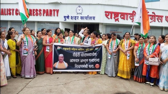 The NCP Pune unit held a protest on Monday sarcastically demanding that Abdul Sattar be made education minister in Maharashtra, (HT PHOTO) The NCP Pune unit held a protest on Monday sarcastically demanding that Abdul Sattar be made education minister in Maharashtra, (HT PHOTO)