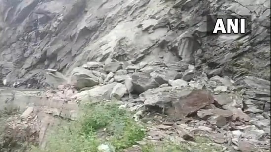 In the video, scary visuals of mammoth rocks falling down the hills can be seen. In the video, scary visuals of mammoth rocks falling down the hills can be seen.