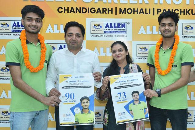 Twin brothers Somya and Soumil Bansal scored AIR 73 and AIR 90, respectively. (HT Photo) Twin brothers Somya and Soumil Bansal scored AIR 73 and AIR 90, respectively. (HT Photo)