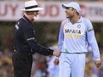 Virender Sehwag and umpire Rudi Koertzen share a laugh on the field(Twitter/virendersehwag) Virender Sehwag and umpire Rudi Koertzen share a laugh on the field(Twitter/virendersehwag)