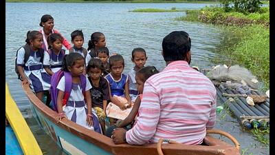 Kanta Baraf (topmost in photo) who had to drop out of school in a village in Thane district due to lack of road, now rows children of her village to school on her boat to ensure they are not deprived of education. (HT PHOTO) Kanta Baraf (topmost in photo) who had to drop out of school in a village in Thane district due to lack of road, now rows children of her village to school on her boat to ensure they are not deprived of education. (HT PHOTO)