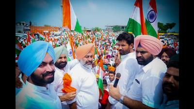 Punjab Congress president Amarinder Singh Raja Warring on Tuesday launched the five-day ‘Tiranga Yatra’ to mark the 75 years of Independence of the country from here. The programme was organised by senior party leader and former MLA Sukhpal Singh Bhullar. Punjab Congress president Amarinder Singh Raja Warring on Tuesday launched the five-day ‘Tiranga Yatra’ to mark the 75 years of Independence of the country from here. The programme was organised by senior party leader and former MLA Sukhpal Singh Bhullar.