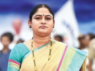 Weightlifter Karnam Malleswari had won the first ever Olympic medal by an Indian woman. (HT_PRINT) Weightlifter Karnam Malleswari had won the first ever Olympic medal by an Indian woman. (HT_PRINT)