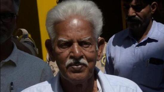 Bhima Koregaon violence accused and Telugu poet Varavara Rao. (HT File Photo) Bhima Koregaon violence accused and Telugu poet Varavara Rao. (HT File Photo)