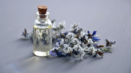 Amazon Great Freedom Festival Sale 2022 is here and now is the time to buy Police and Mercedes-Benz perfumes. (Pexels)