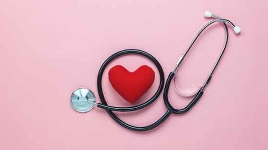 Dark chocolate helps in reducing the amount of bad cholesterol in the body, and hence helping in boosting cardiovascular health and keeping heart diseases at bay.(Unsplash)
