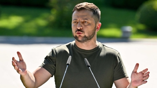 Ukrainian President Volodymyr Zelensky. (Photo by Sergei SUPINSKY/AFP) Ukrainian President Volodymyr Zelensky. (Photo by Sergei SUPINSKY/AFP)
