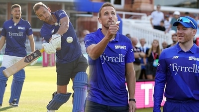 England and Tottenham Hotspur forward Harry Kane flaunts his cricketing skills at The Hundred (Twitter) England and Tottenham Hotspur forward Harry Kane flaunts his cricketing skills at The Hundred (Twitter)