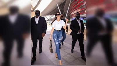 Nora Fatehi's personality shines through as she walks like a queen in a white bustier t-shirt, high-rise ripped skinny denim and pointed gold stilettoes. (Instagram/@norafatehi) Nora Fatehi's personality shines through as she walks like a queen in a white bustier t-shirt, high-rise ripped skinny denim and pointed gold stilettoes. (Instagram/@norafatehi)