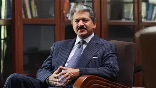 Anand Mahindra's tweet on coffee mug goes viral. It features a tic-tac-toe game and a message.(Twitter/@anandmahindra)