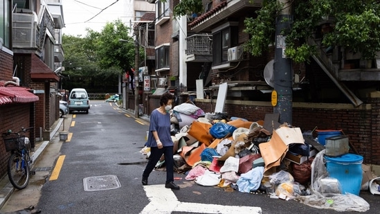 South Korean President Yoon Suk Yeol during a disaster response meeting Wednesday apologised on behalf of the government over the deaths and disruption caused by the heavy rains.(Bloomberg)