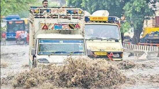 On Thursday, heavy to very heavy rainfall at isolated places is likely over Madhya Pradesh and Gujarat. (File image)