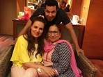 Randeep Hooda with his sister Anjali Hooda and rakhi sister Dalbir Kaur.