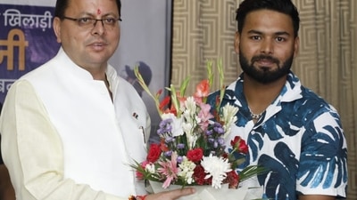 CM Pushkar Singh Dhami and Rishabh Pant (Uttarakhand CMO)