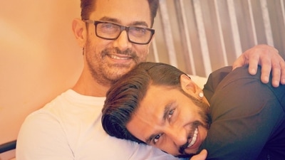 Ranveer Singh and Aamir Khan posed for a picture. Ranveer Singh and Aamir Khan posed for a picture.
