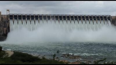 All gates of the Nagarjunasagar dam on the Krishna river were lifted on Thursday. (HT Photo) All gates of the Nagarjunasagar dam on the Krishna river were lifted on Thursday. (HT Photo)