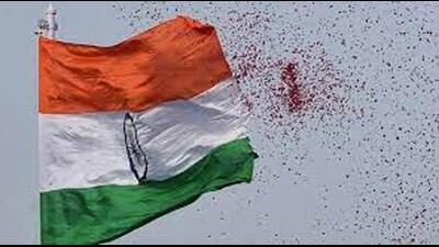 The state government has issued clear instructions that Tricolours should be made available at PDS centres for the convenience of the public. (Representative Image/HT File)
