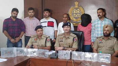 Mohali SSP Vivek Sheel Soni sharing details of the arrest. (HT Photo) Mohali SSP Vivek Sheel Soni sharing details of the arrest. (HT Photo)