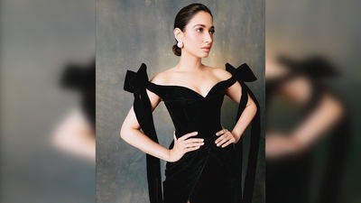 Tamannaah Bhatia amped up her look by teaming her evening gown with black pointed pump stilettoes. (Instagram/@tamannaahspeaks) Tamannaah Bhatia amped up her look by teaming her evening gown with black pointed pump stilettoes. (Instagram/@tamannaahspeaks)