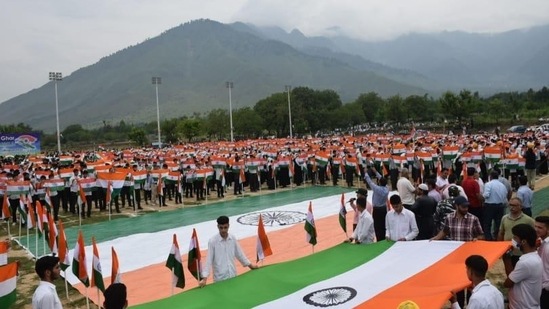 'Har Ghar Tiranga' is a campaign under the aegis of Azadi Ka Amrit Mahotsav to encourage people to bring the Tiranga home and to hoist it to mark the 75th year of India's independence. 'Har Ghar Tiranga' is a campaign under the aegis of Azadi Ka Amrit Mahotsav to encourage people to bring the Tiranga home and to hoist it to mark the 75th year of India's independence.