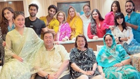 Kareena Kapoor, Randhir Kapoor, and more at Kapoor's family Raksha Bandhan celebrations.