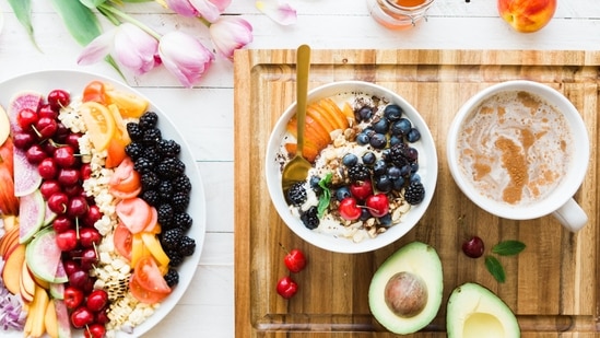 Make a healthy breakfast: Breakfast is the most important meal of the day and you should definitely not skip it. It prepares the mind and body for the day by providing essential vitamins and minerals to the body. Add healthy ingredients like whole grains, protein such as peanut butter, lean meat, poultry, fish or eggs, yogurt, parfaits fresh fruit and veggies to your breakfast routine. A healthy meal helps to keep you alert and productive throughout the morning.(Unsplash)