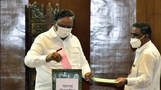 Sources in the party say that Ashish Shelar was also considered for the post of the state unit chief but the central leadership wants him to be the city unit chief given how crucial BMC is to the party at this stage (Anshuman Poyrekar/HT PHOTO) Sources in the party say that Ashish Shelar was also considered for the post of the state unit chief but the central leadership wants him to be the city unit chief given how crucial BMC is to the party at this stage (Anshuman Poyrekar/HT PHOTO)