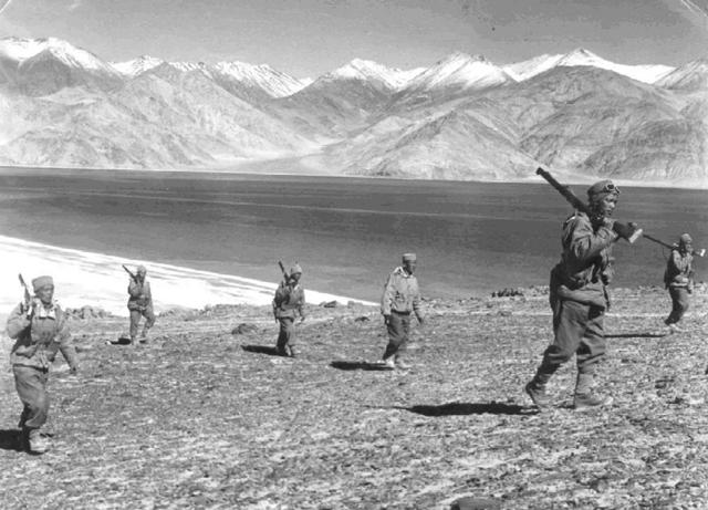 Indian soldiers on patrol during the 1962 Sino-Indian border war. (Wikimedia Commons) Indian soldiers on patrol during the 1962 Sino-Indian border war. (Wikimedia Commons)