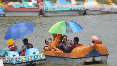 Chandigarh’s maximum temperature rose from 30.4°C on Thursday to 35.8°C on Friday, 3.1 degrees above normal. (Ravi Kumar/HT)