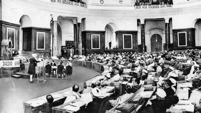 (Original Caption) An historic moment in the birth of the New India. In the Constituent Assembly in New Delhi Pandit Nehru moves the resolution for an independent Sovereign Republic. (Photo by © Hulton-Deutsch Collection/CORBIS/Corbis via Getty Images) (Corbis via Getty Images) (Original Caption) An historic moment in the birth of the New India. In the Constituent Assembly in New Delhi Pandit Nehru moves the resolution for an independent Sovereign Republic. (Photo by © Hulton-Deutsch Collection/CORBIS/Corbis via Getty Images) (Corbis via Getty Images)