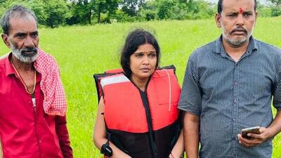 Vidisha district collector Umashankar Bhargava identified the woman as Sonam Dangi and said she fell into the river, which is in full spate, after an accident. Vidisha district collector Umashankar Bhargava identified the woman as Sonam Dangi and said she fell into the river, which is in full spate, after an accident.