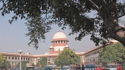 A bench of justices Sanjay Kishan Kaul and MM Sundresh issued notices to states of Uttar Pradesh, Maharashtra and Delhi where the FIRs against Thakur are currently pending under charges of online harassment and hate speech. (HT Photo) A bench of justices Sanjay Kishan Kaul and MM Sundresh issued notices to states of Uttar Pradesh, Maharashtra and Delhi where the FIRs against Thakur are currently pending under charges of online harassment and hate speech. (HT Photo)