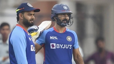 Rishabh Pant; Dinesh Karthik Rishabh Pant; Dinesh Karthik