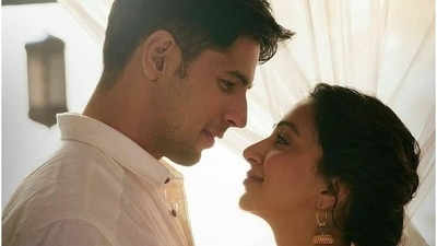 Sidharth Malhotra and Kiara Advani in a still from Shershaah. Sidharth Malhotra and Kiara Advani in a still from Shershaah. 