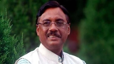 Ex-JD(U) leader Pavan Varma exits TMC as Nitish returns to Grand Alliance