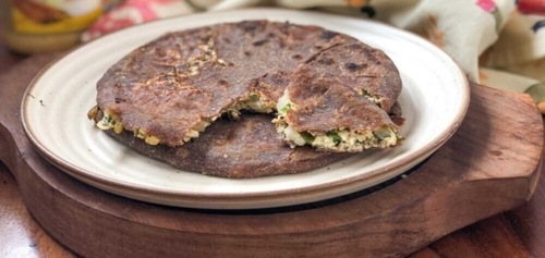 Ragi stuffed paratha (Pinterest) Ragi stuffed paratha (Pinterest)