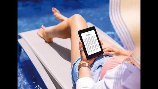 Tweet the title of every book you finish, tag @HTBrunch and use the hashtag #BrunchBookChallenge