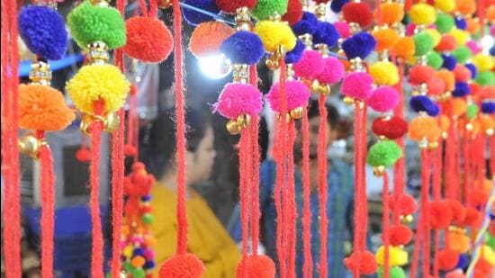The angry parents sought to know what was the harm in allowing ‘Raksha Bandhan’ when the school had no objection with ‘Friendship Day’. (HT Archives) The angry parents sought to know what was the harm in allowing ‘Raksha Bandhan’ when the school had no objection with ‘Friendship Day’. (HT Archives)