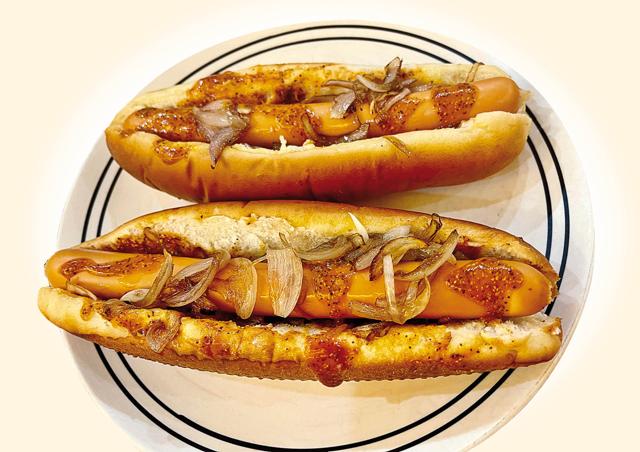 Should a hot dog have ketchup? No, say many purists. A slice of pickle? Sometimes. Cheese? Only if it is described as a Cheese Dog Should a hot dog have ketchup? No, say many purists. A slice of pickle? Sometimes. Cheese? Only if it is described as a Cheese Dog