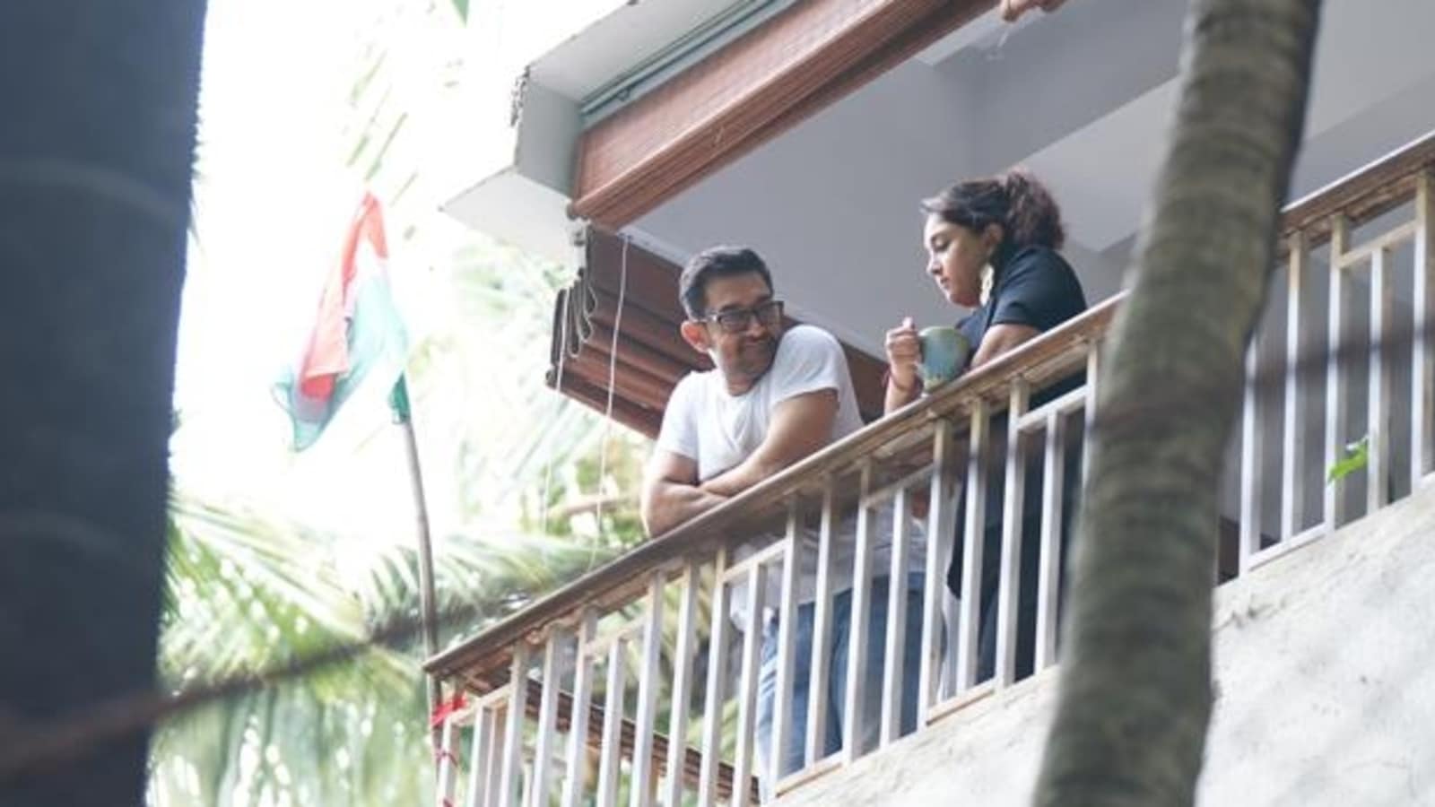 Aamir Khan joins Har Ghar Tiranga campaign, displays tricolour at his dwelling as he spends time with Ira Khan in balcony